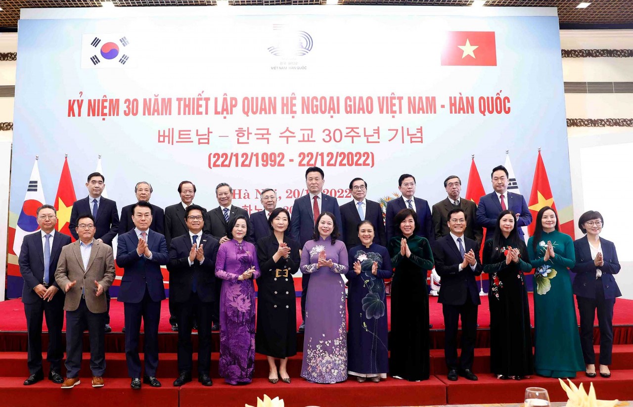 Quan hệ ngoại giao Việt Nam-Hàn Quốc: Một hình mẫu thành công dựa trên sự chân thành, tin cậy Quan hệ ngoại giao Việt Nam-Hàn Quốc: Một hình mẫu thành công dựa trên sự chân thành, tin cậy