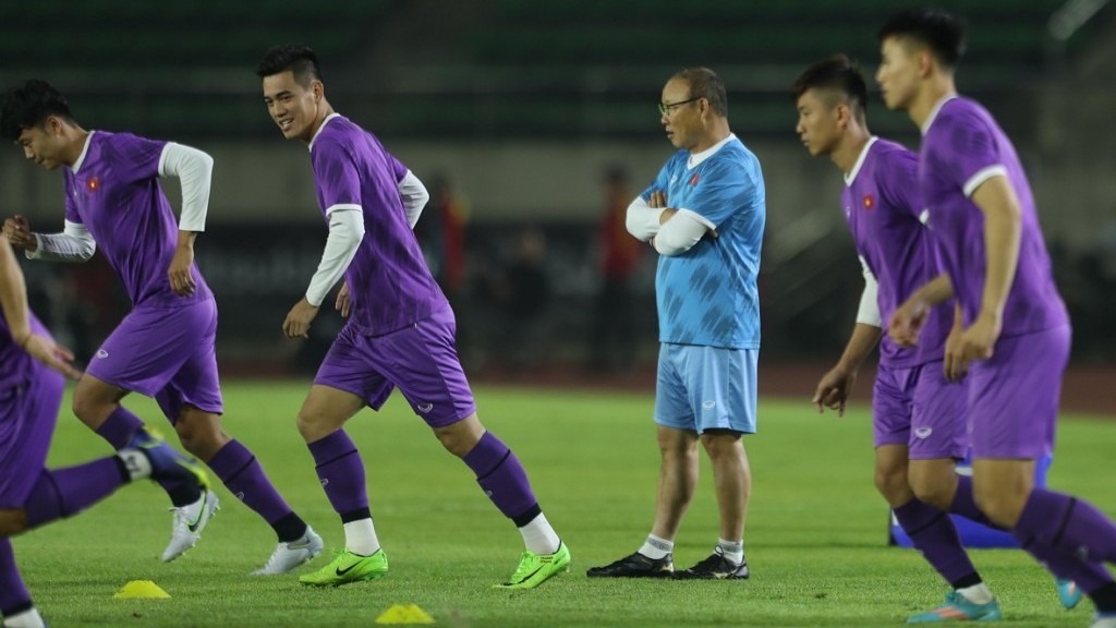aff cup 2022 chot danh sach cau thu doi tuyen viet nam trong tran dau voi tuyen lao