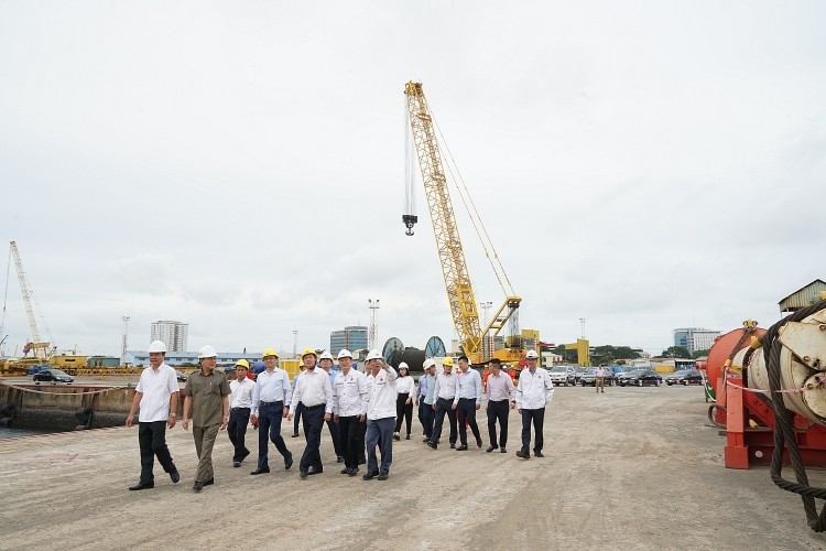 Đoàn công tác thăm cảng Vietsoveptro