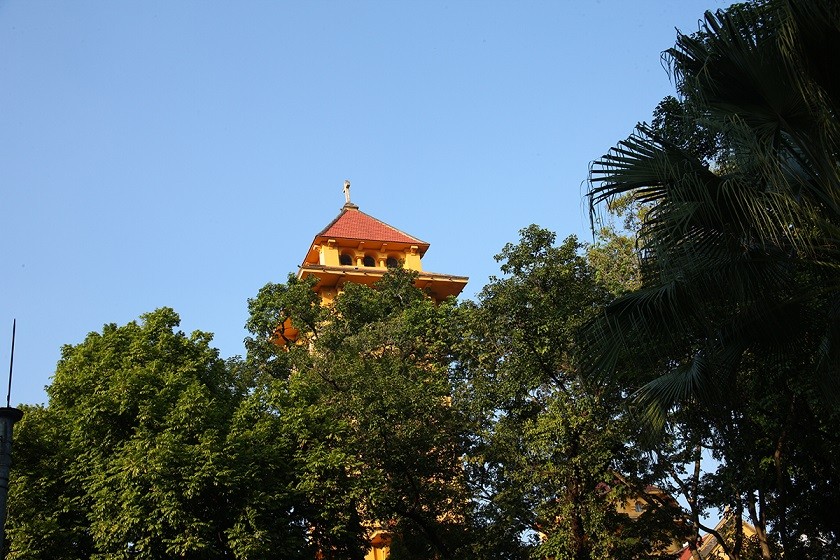 Dự báo thời tiết đêm nay và ngày mai (21-22/12): Nhiều nơi ngày nắng; Hà Nội, Bắc Bộ, Bắc-Trung Trung Bộ trời rét; vùng núi phía Bắc rét đậm rét hại