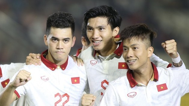thang dam doi lao doi tuyen viet nam dan dau bang b aff cup 2022