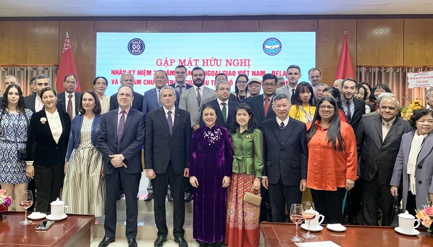 Gặp mặt hữu nghị nhân 65 năm chuyến thăm đầu tiên của Chủ tịch Hồ Chí Minh đến Minsk, Belarus