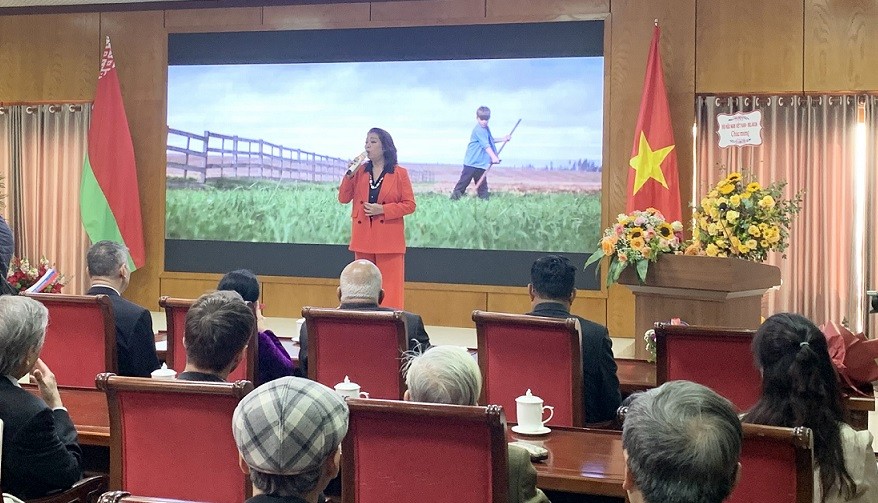 Gặp mặt hữu nghị nhân 65 năm chuyến thăm đầu tiên của Chủ tịch Hồ Chí Minh đến Minsk, Belarus