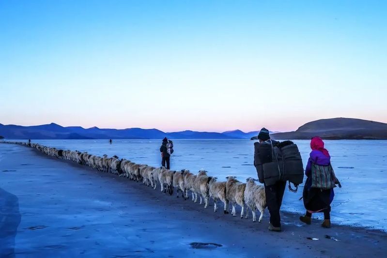 Trung Quốc: Ngôi làng đẹp như thiên đường nhưng thiếu oxy, khoảng 100 người đang sinh sống
