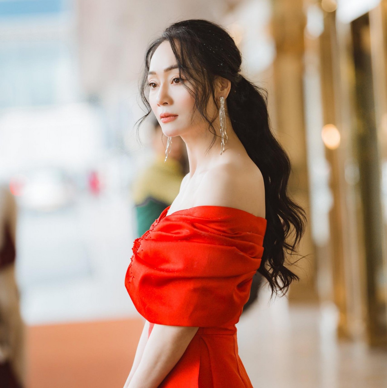 Sao Việt: Hoa hậu Đỗ Thị Hà... Sao Việt: Hoa hậu Đỗ Thị Hà...