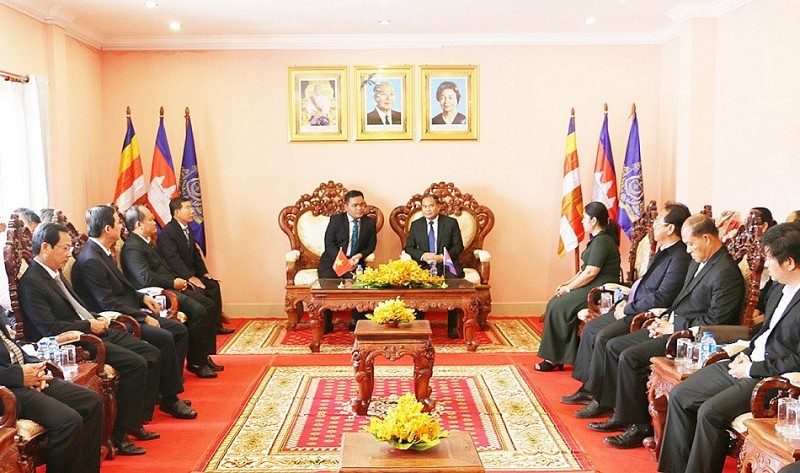 Tô thắm tình đoàn kết, hữu nghị Gia Lai-Campuchia