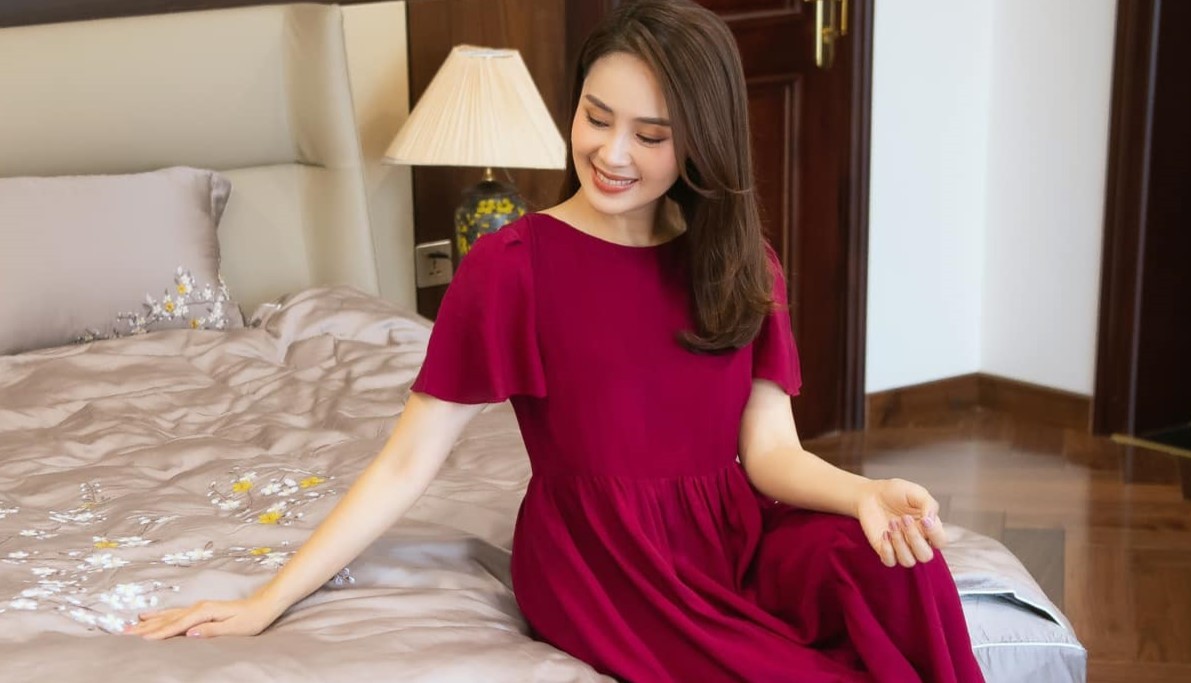 Sao Việt: Hoa hậu Đỗ Thị Hà đăng trạng thái lạ, Sao Việt: Hoa hậu Đỗ Thị Hà đăng trạng thái lạ,