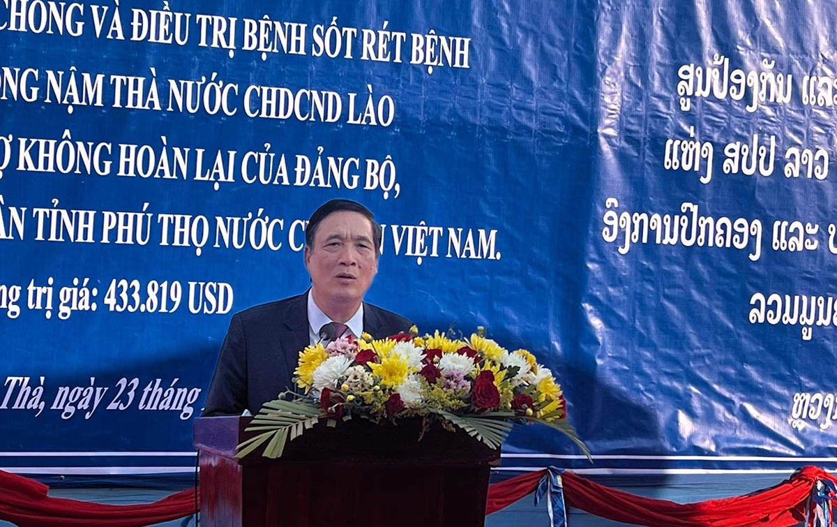 Đồng chí Bùi Minh Châu UV BCH TW Đảng cộng sản Việt Nam, Bí thư Tỉnh ủy, Chủ tịch Hội đồng nhân dân tỉnh, Trưởng đoàn ĐBQH tỉnh Phú Thọ phát biểu bàn giao công trình. Đồng chí Bùi Minh Châu UV BCH TW Đảng cộng sản Việt Nam, Bí thư Tỉnh ủy, Chủ tịch Hội đồng nhân dân tỉnh, Trưởng đoàn ĐBQH tỉnh Phú Thọ phát biểu bàn giao công trình.