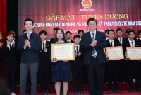 Bộ GD&ĐT tuyên dương 33 học sinh đoạt giải Olympic và khoa học quốc tế 2022