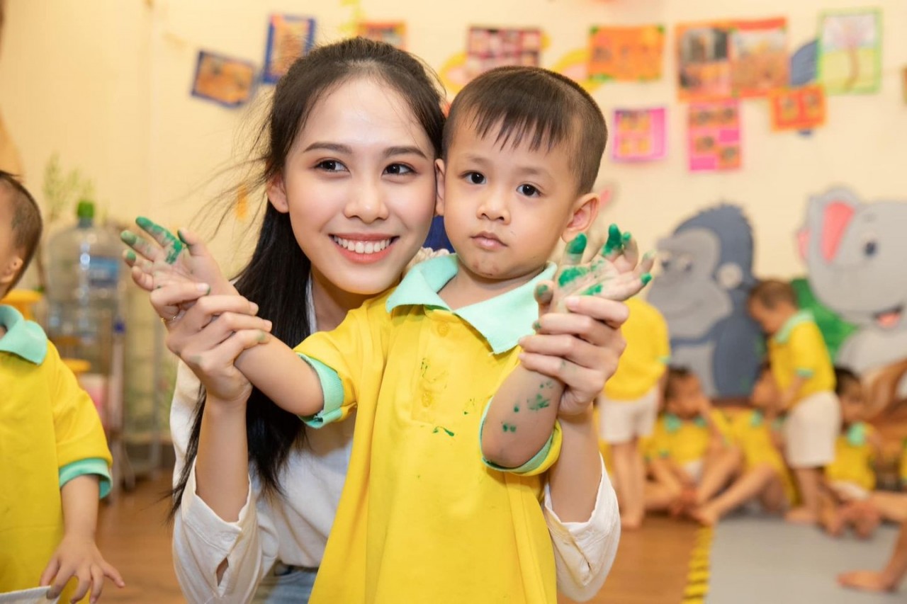 Á hậu Lê Nguyễn Ngọc Hằng