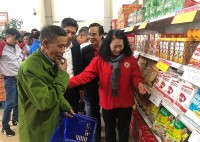 Chăm lo cho người nghèo, người có hoàn cảnh khó khăn được vui Xuân, đón Tết