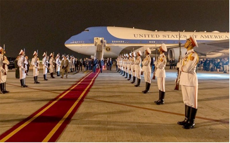 Sẵn sàng đáp ứng nhu cầu khách hàng với nhiều dịch vụ chất lượng Sẵn sàng đáp ứng nhu cầu khách hàng với nhiều dịch vụ chất lượng