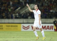 Tiểu sử tiền đạo Nguyễn Văn Toàn