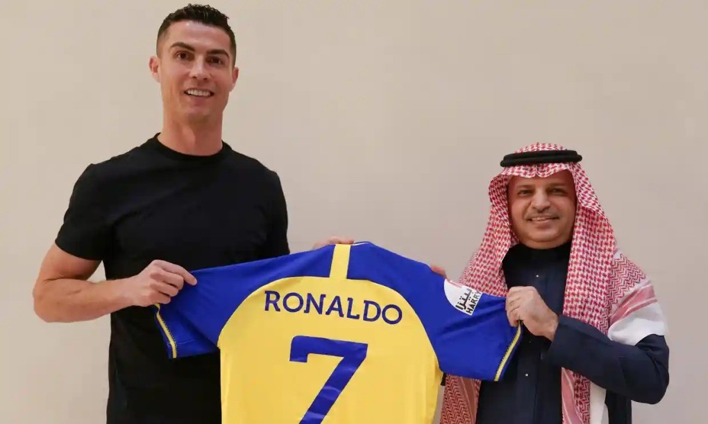 Điều gì đang chờ đợi Ronaldo ở CLB giàu nhất Saudi Arabia? Điều gì đang chờ đợi Ronaldo ở CLB giàu nhất Saudi Arabia?