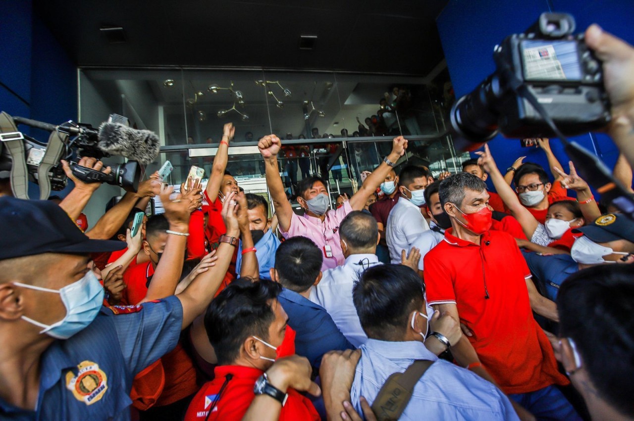 Thế giới năm 2022: Những bức ảnh ấn tượng đi vào lịch sử nhân loại, tâm điểm khủng hoảng Nga-Ukraine Thế giới năm 2022: Những bức ảnh ấn tượng đi vào lịch sử, xung đột Nga-Ukraine 'chiếm sóng'