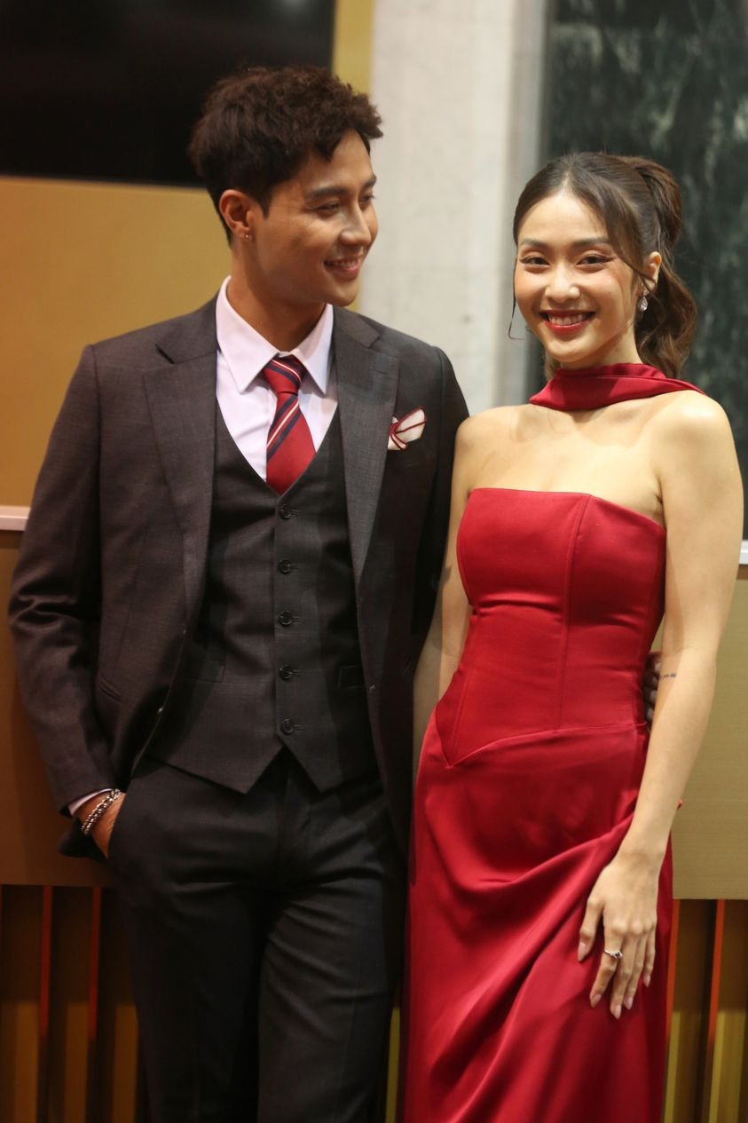 Dàn sao Việt đọ sắc trên thảm đỏ