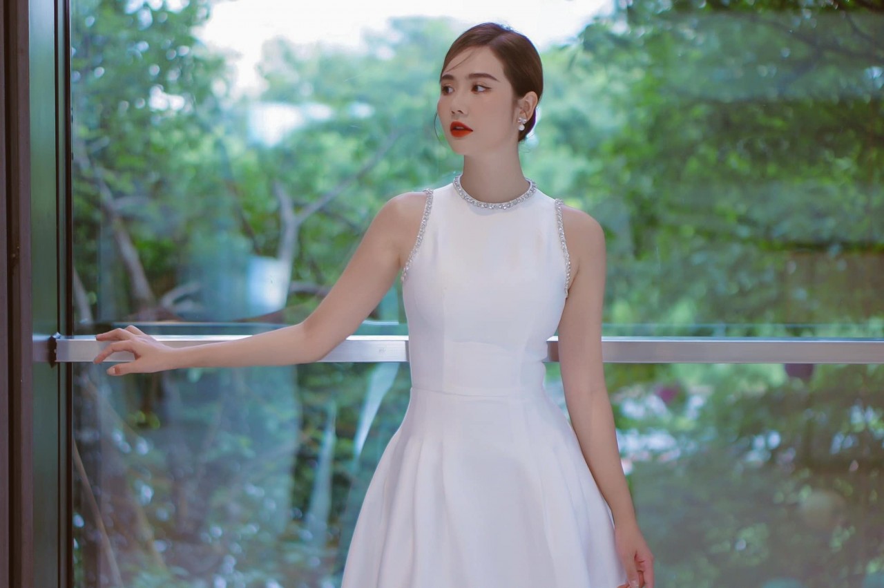 Sắc vóc Nữ diễn viên ấn tượng VTV Awards 2022 Phan Minh Huyền