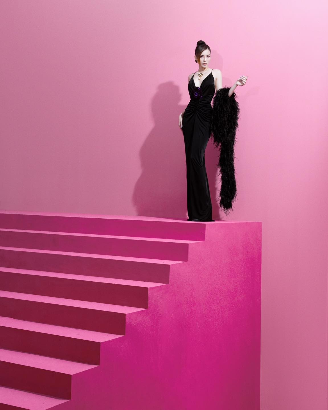 Kỳ Duyên, Minh Triệu nóng bỏng trong bộ ảnh mới