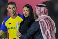 Cuộc sống của Ronaldo và bạn gái ở Saudi Arabia ra sao