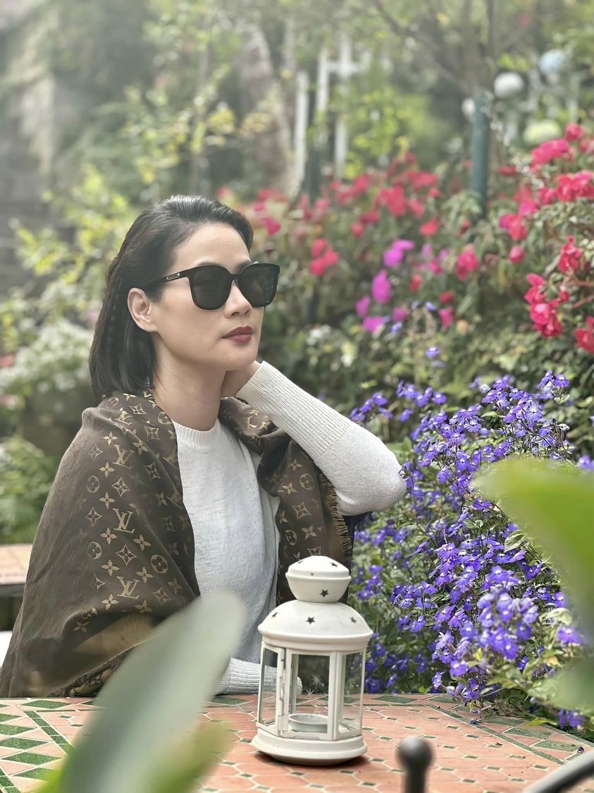 Sao Việt: Hoa hậu Lương Thùy Linh đọ dáng cùng Á hậu Trịnh Thùy Linh Sao Việt: Hoa hậu Lương Thùy Linh đọ dáng cùng Á hậu Trịnh Thùy Linh