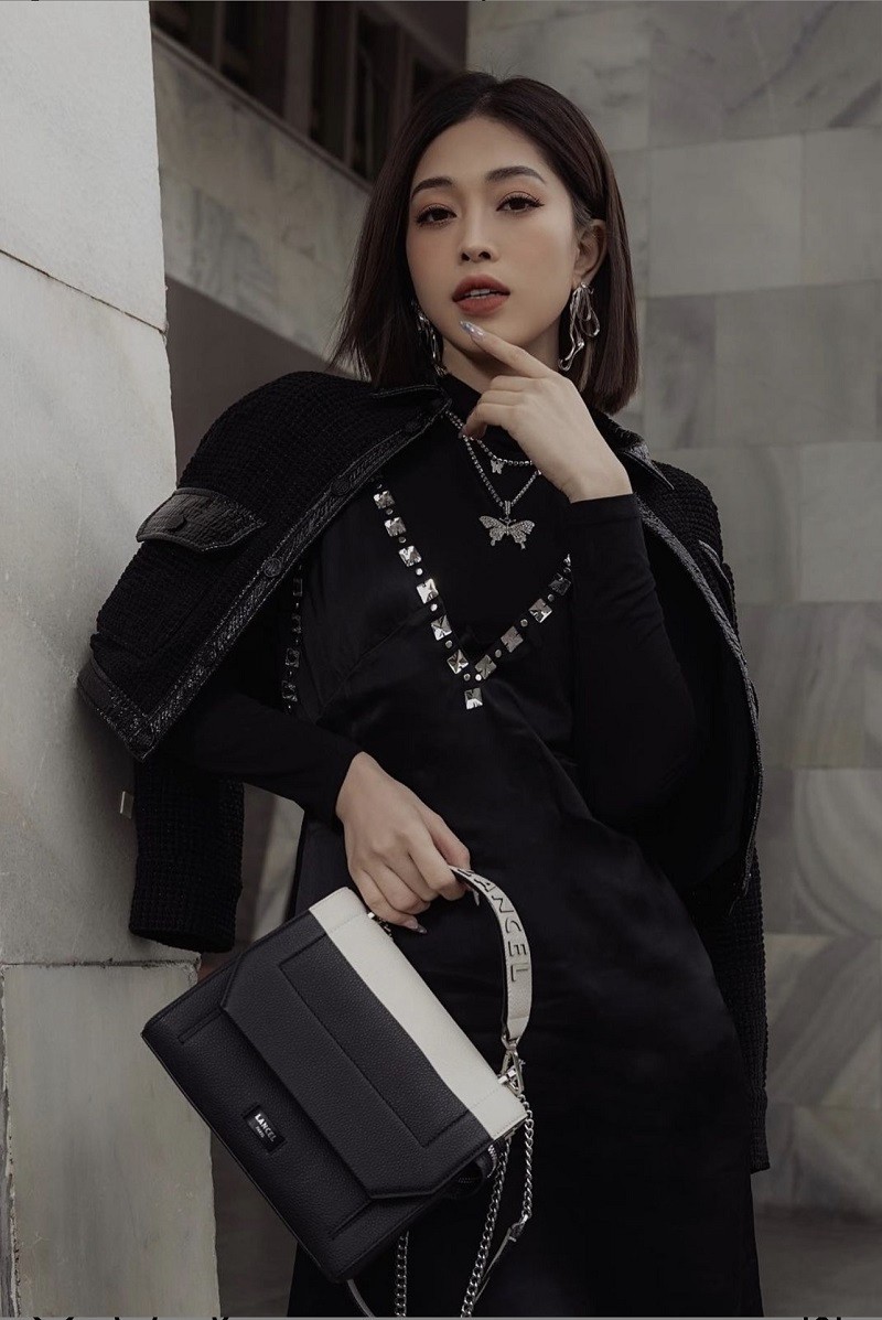 Sao Việt: Hoa hậu Lương Thùy Linh đọ dáng cùng Á hậu Trịnh Thùy Linh Sao Việt: Hoa hậu Lương Thùy Linh đọ dáng cùng Á hậu Trịnh Thùy Linh