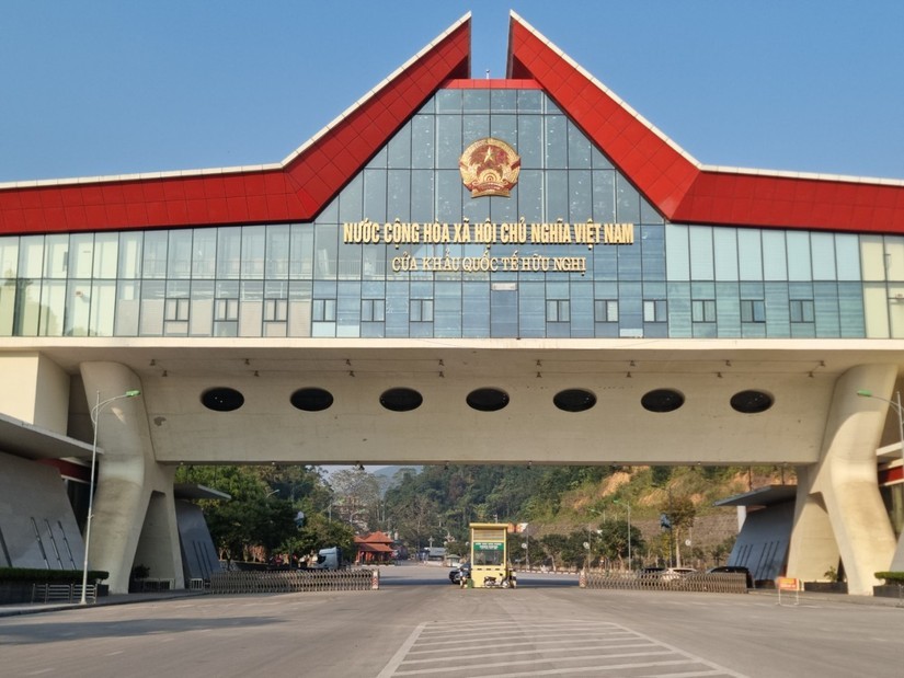 từ ngày 8/1 chính thức khôi phục toàn diện hoạt động xuất nhập khẩu, xuất nhập cảnh qua cửa khẩu Quốc tế Hữu Nghị tỉnh Lạng Sơn. (Nguồn: Mekong ASEAN)