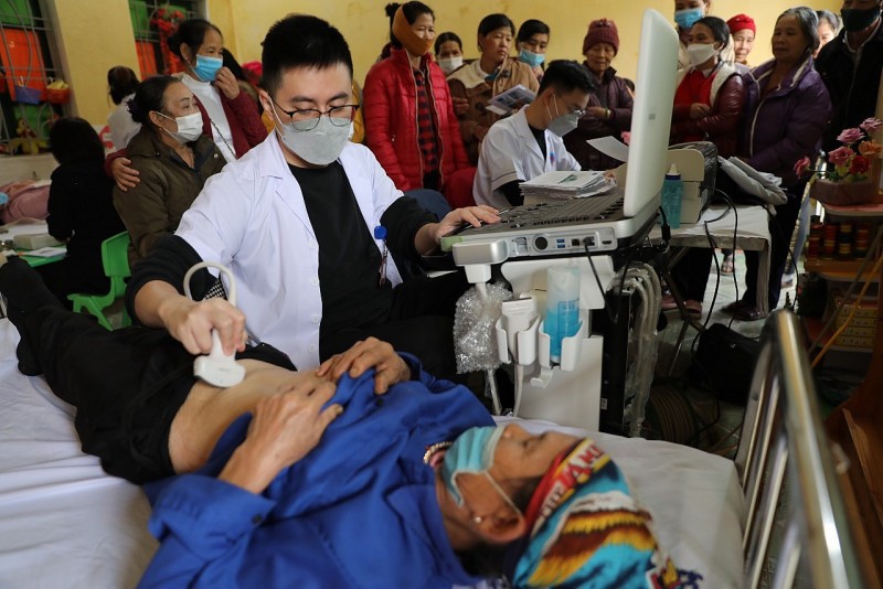 Mang Tết sớm, Tết ấm no đến với người dân vùng sâu vùng xa Tết đồng bào 2023: Mang Tết sớm, Tết ấm no đến với người dân vùng sâu, vùng xa