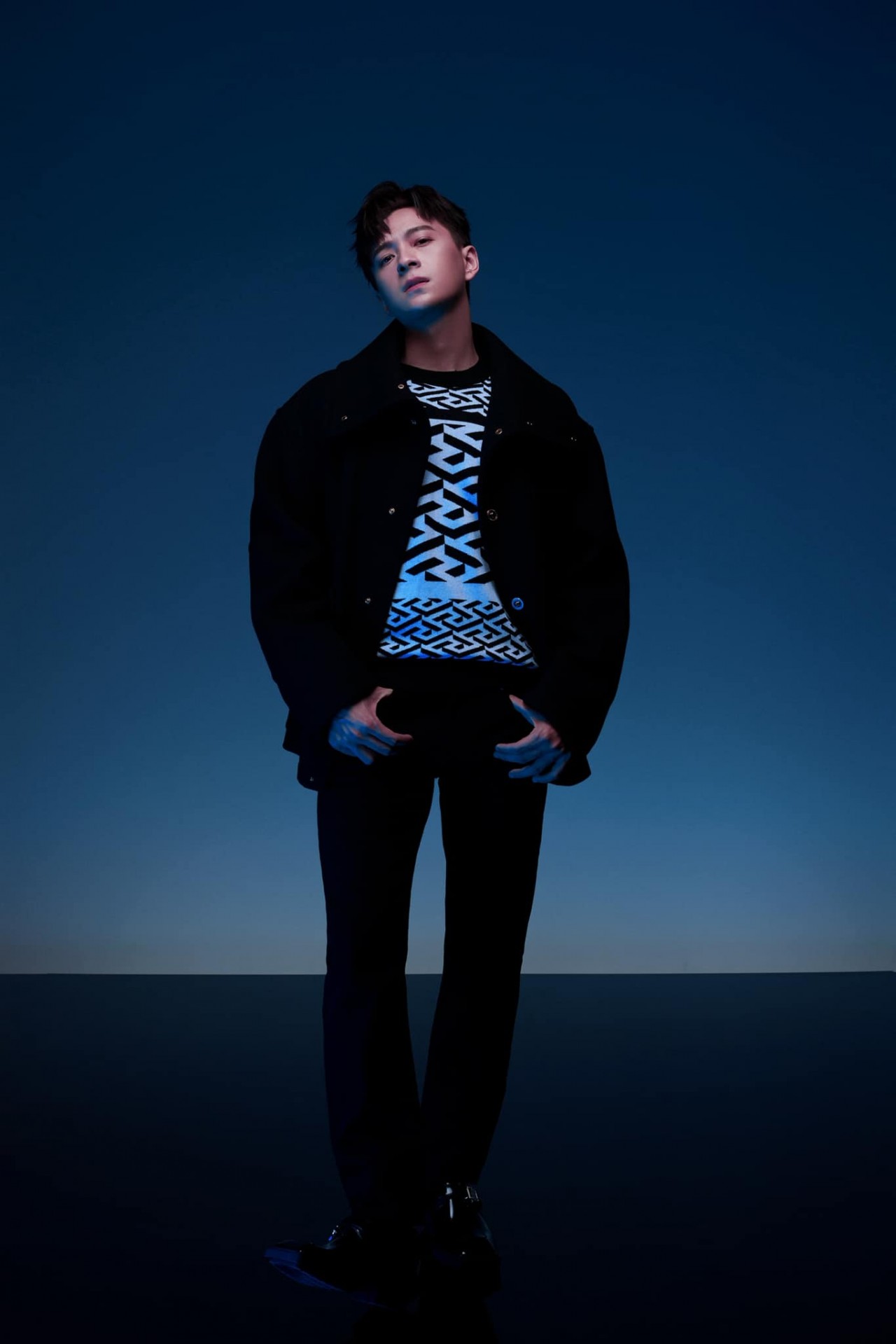 Ngô Kiến Huy đăng ảnh lịch lãm Ngô Kiến Huy đăng ảnh lịch lãm