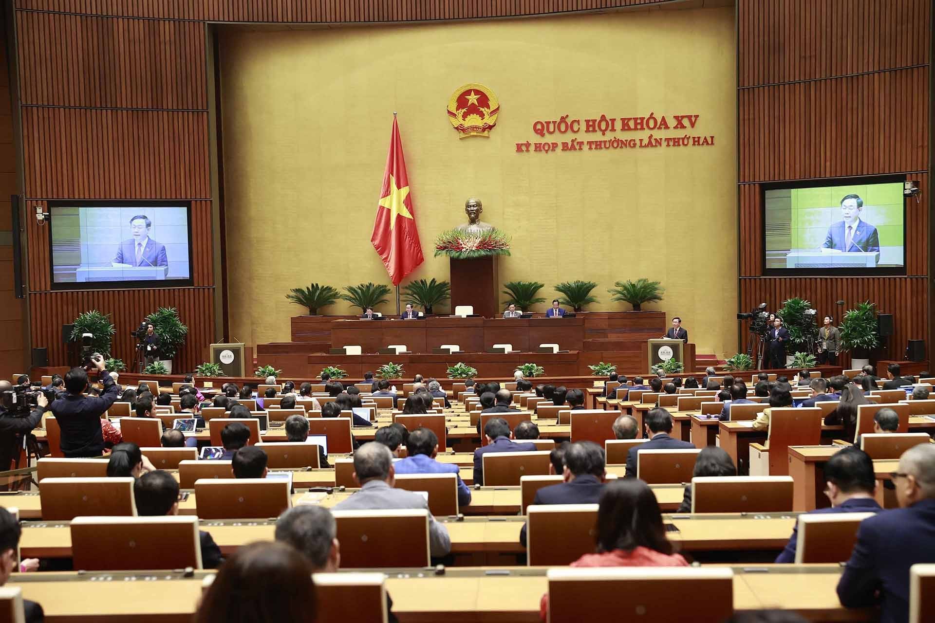 Chủ tịch Quốc hội Vương Đình Huệ phát biểu bế mạc kỳ họp. (Nguồn: TTXVN)