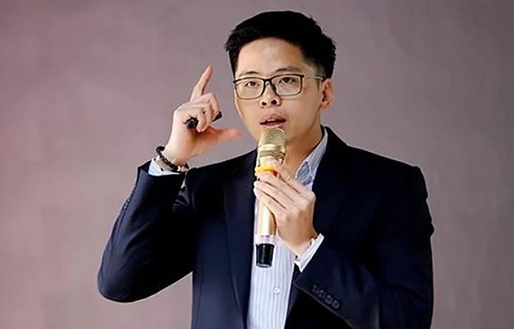 Sáng chế vòng đeo đầu thông minh