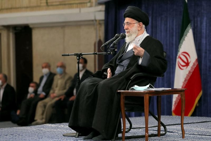 Iran: Lãnh tụ tối cao Khamenei đổi lỗi cho phương Tây vì làn sóng biểu tình, Canada tung đòn trừng phạt mới. (Nguồn: AFP) Iran: Lãnh tụ tối cao Khamenei đổi lỗi cho phương Tây vì làn sóng biểu tình, Canada tung đòn trừng phạt mới. (Nguồn: AFP)