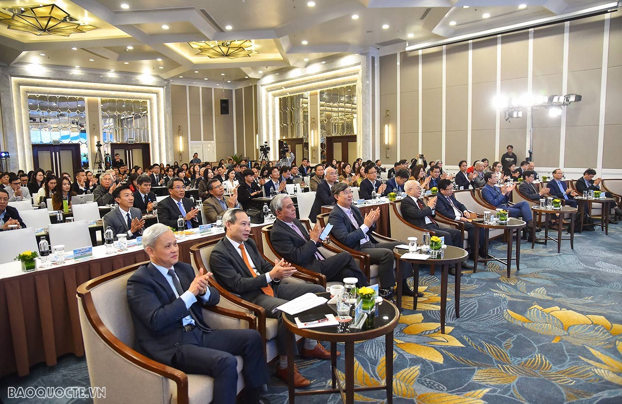 Kịch bản Kinh tế Việt Nam năm 2023: Tối ưu nguồn lực, vượt qua thách thức Kịch bản Kinh tế Việt Nam năm 2023: Tối ưu nguồn lực, vượt qua thách thức