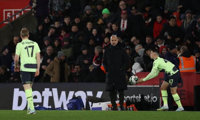 Carabao Cup: Man City bất ngờ thua Southampton; Man Utd rộng cửa đi tiếp