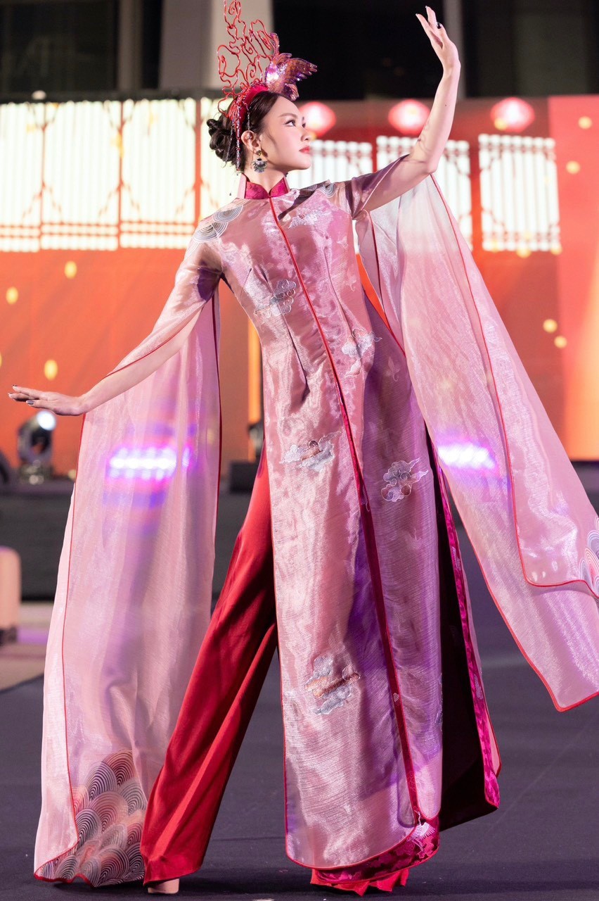 Hoa hậu Mai Phương