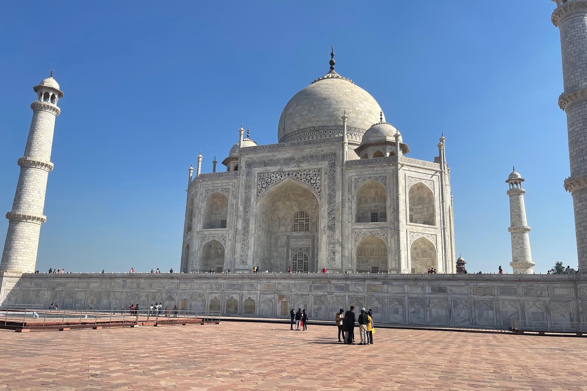 Một góc ngôi đền nổi tiếng của Ấn Độ Taj Mahal. (Ảnh: Vân Chi) Một góc ngôi đền nổi tiếng của Ấn Độ Taj Mahal. (Ảnh: Vân Chi)
