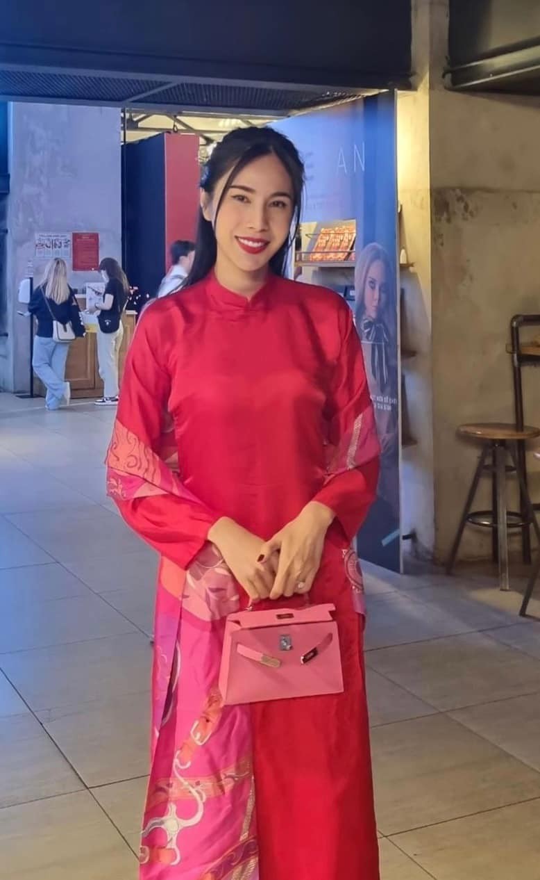 Sao Việt: Minh Hằng đọ sắc cùng Ngọc Trinh