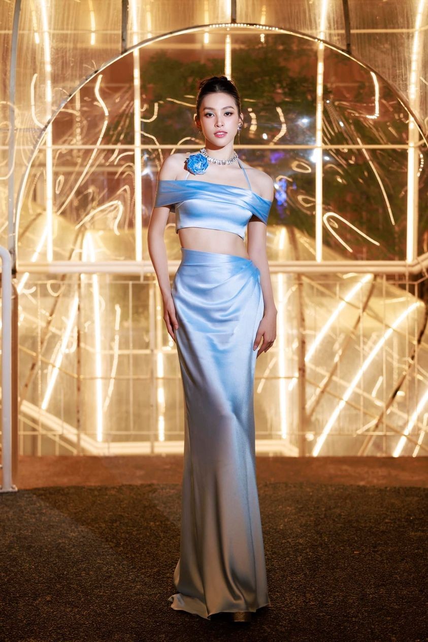 Ngắm 'mỹ nhân của năm' Trần Tiểu Vy Ngắm 'mỹ nhân của năm' Trần Tiểu Vy