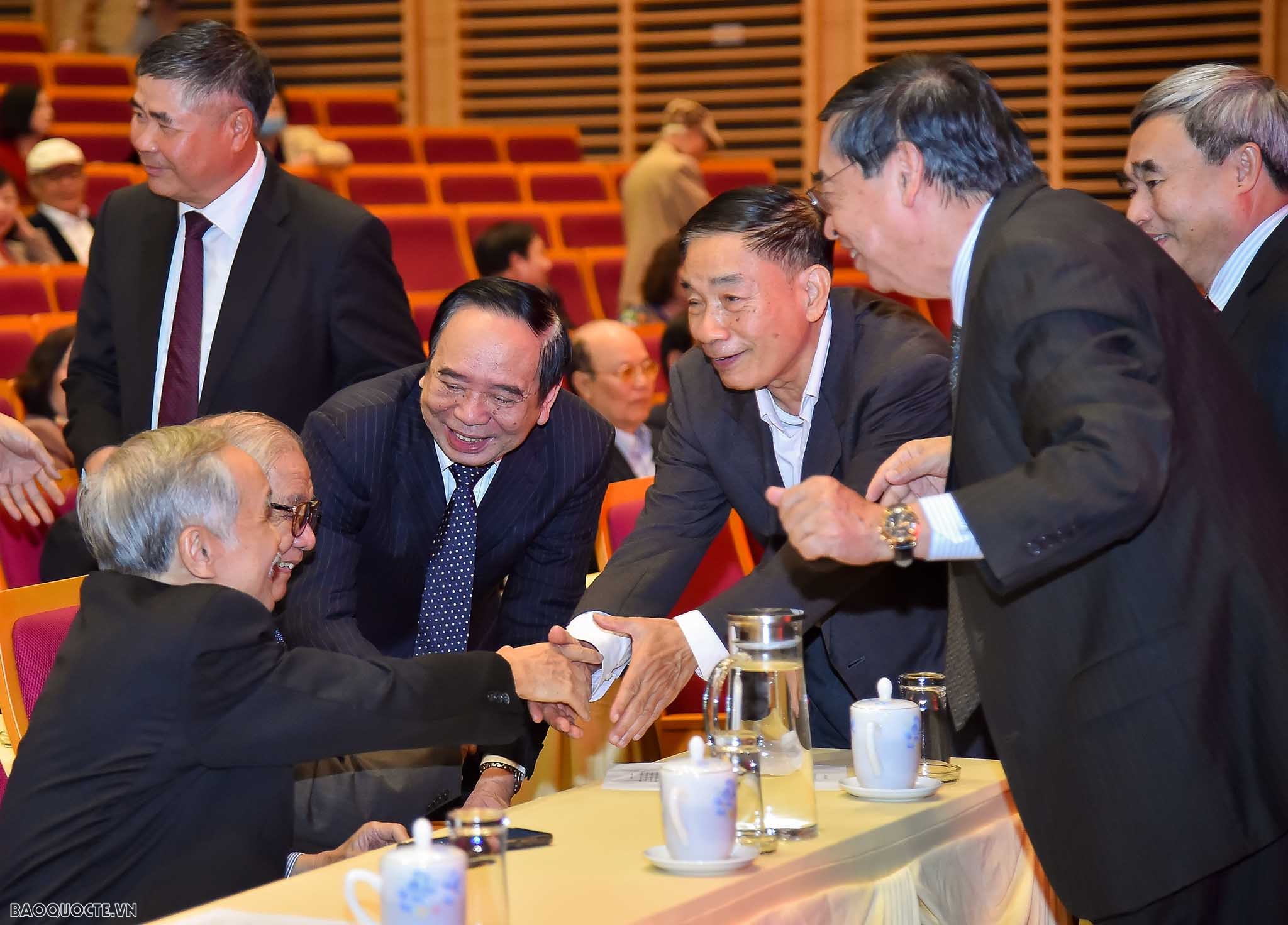 Bộ trưởng Bùi Thanh Sơn chúc Tết cán bộ hưu trí Bộ Ngoại giao Bộ trưởng Bùi Thanh Sơn chúc Tết cán bộ hưu trí Bộ Ngoại giao