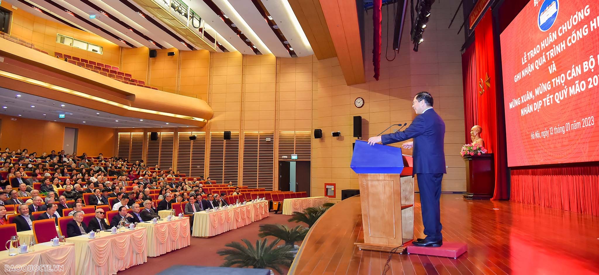 Bộ trưởng Bùi Thanh Sơn chúc Tết cán bộ hưu trí Bộ Ngoại giao Bộ trưởng Bùi Thanh Sơn chúc Tết cán bộ hưu trí Bộ Ngoại giao