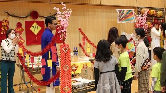 soi dong xuan gan ket tet tinh than tai nhat ban