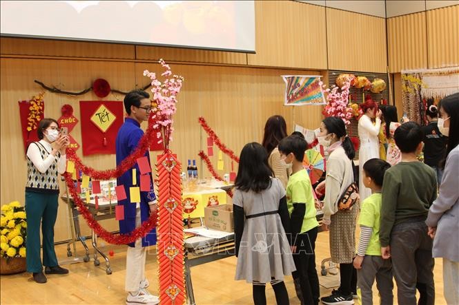 Xuân Quý Mão 2023: 'Xuân gắn kết, Tết tình thân' tại Nhật Bản Xuân Quý Mão 2023: 'Xuân gắn kết, Tết tình thân' tại Nhật Bản