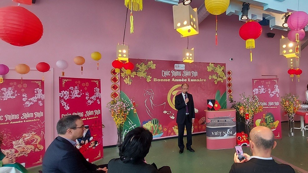 gao loc troi nem ran my mien ca phe viet nam len ke sieu thi phap