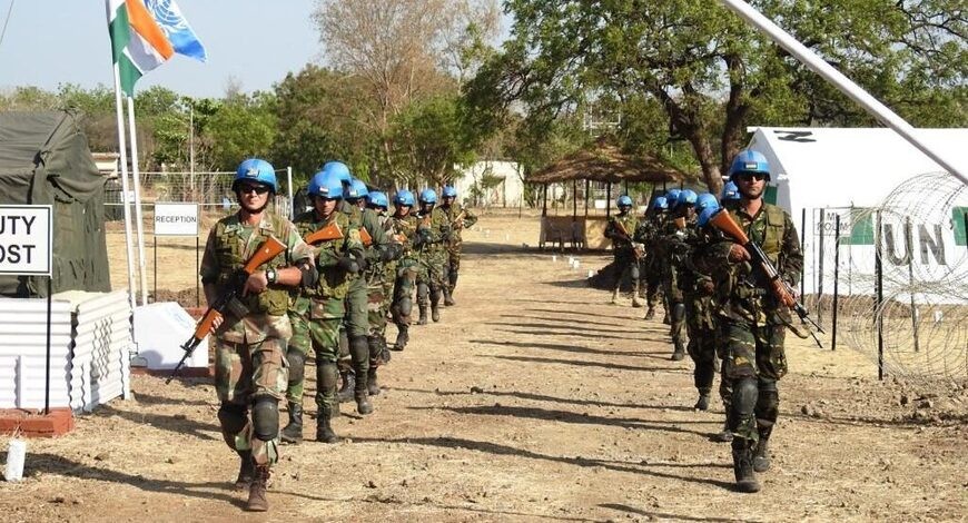 Năm nay, lần đầu tiên quân đội Ấn Độ tổ chức một cuộc tập trận chung với sự tham gia của quân đội 40 quốc gia châu Phi. (Nguồn: BW) Năm nay, lần đầu tiên quân đội Ấn Độ tổ chức một cuộc tập trận chung với sự tham gia của quân đội 40 quốc gia châu Phi. (Nguồn: BW)