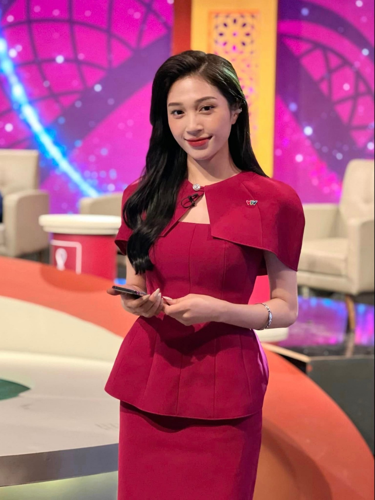 Việt Anh, Quỳnh Nga, MC Ngọc Anh tin Việt Nam đoạt cúp AFF Cup