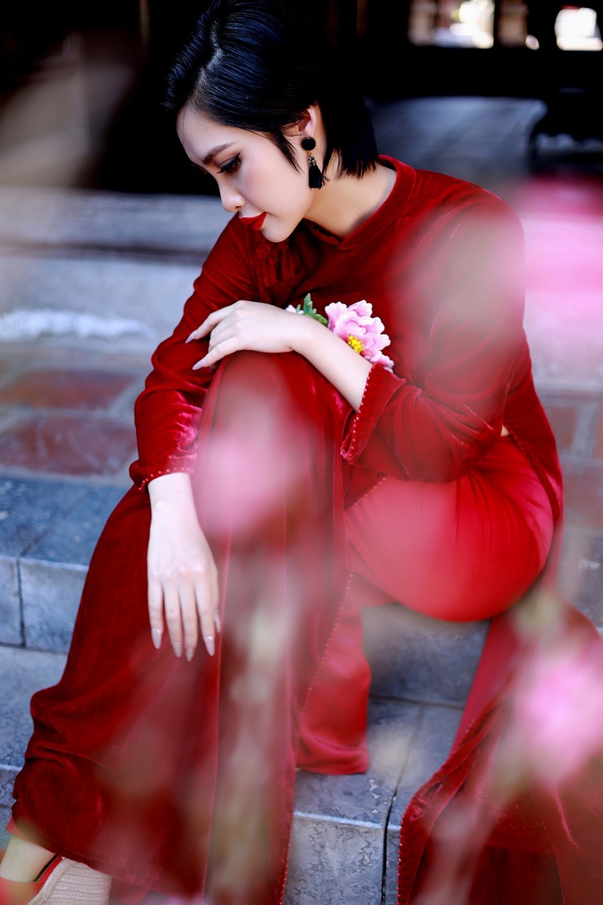 Hoa hậu Nông Thúy Hằng