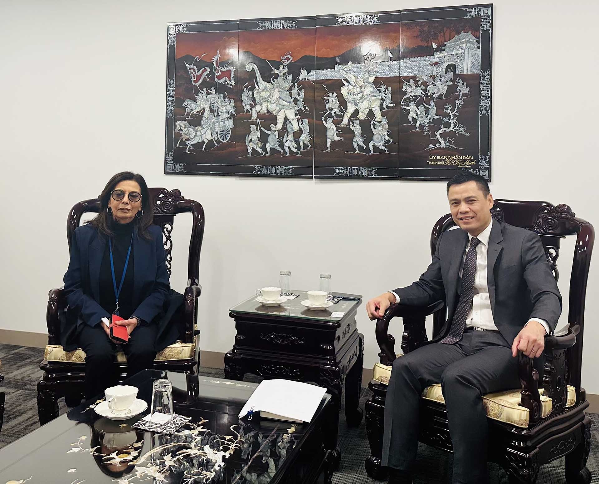 Đại sứ Đặng Hoàng Giang làm việc với bà Najat Maalla M’jid, Đại diện đặc biệt của Tổng thư ký Liên hợp quốc về phòng chống bạo lực đối với trẻ em.