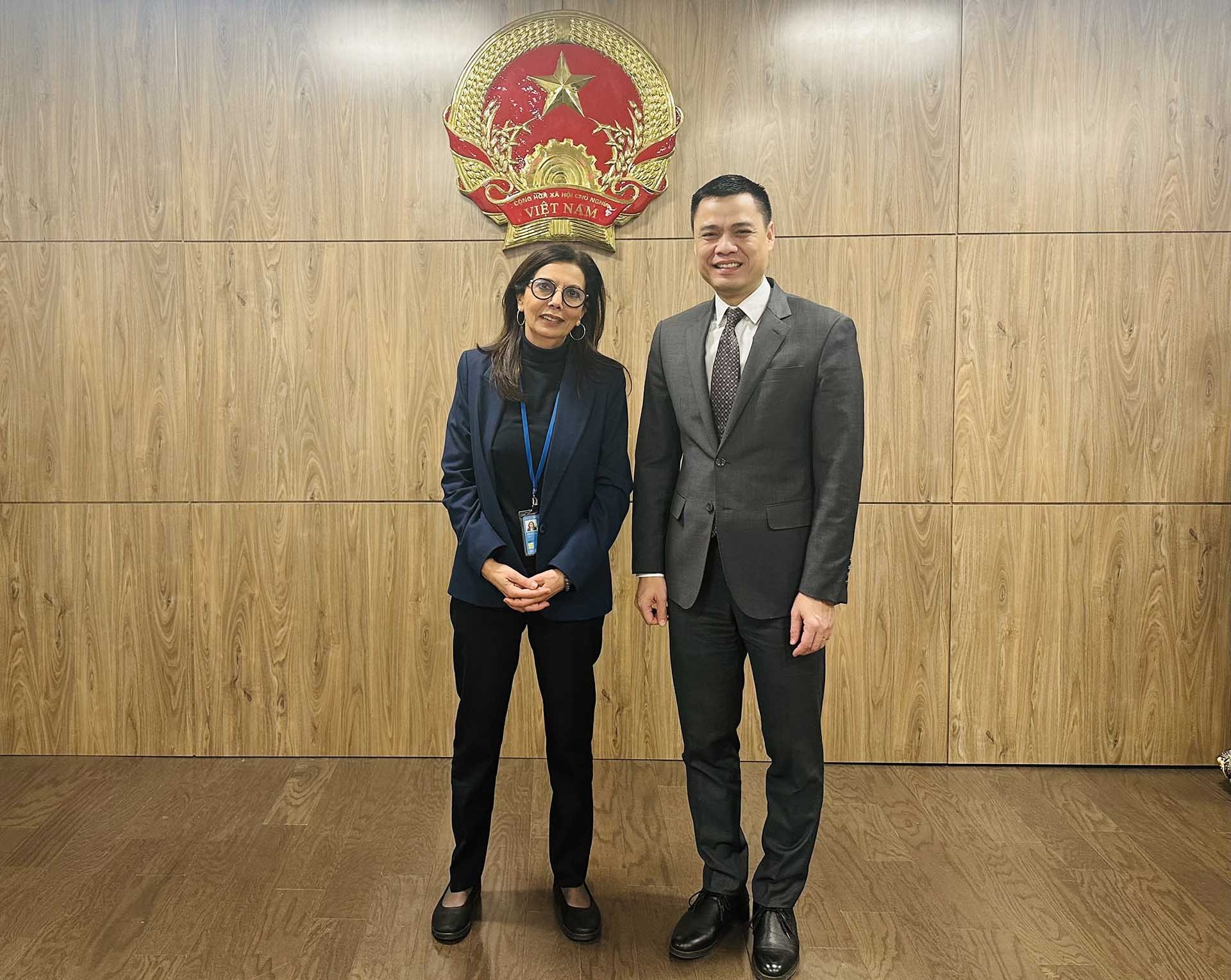 Đại sứ Đặng Hoàng Giang làm việc với bà Najat Maalla M’jid, Đại diện đặc biệt của Tổng thư ký Liên hợp quốc về phòng chống bạo lực đối với trẻ em.