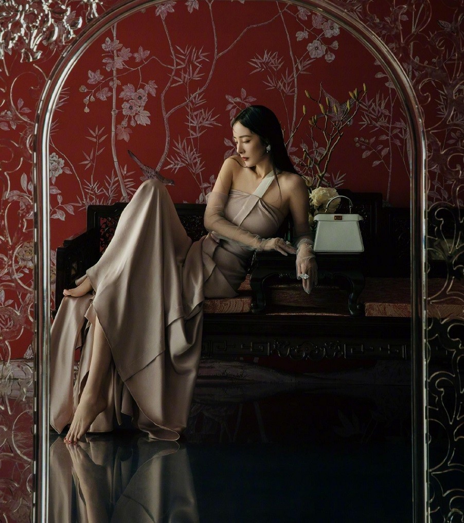 Dương Mịch khắc họa vẻ đẹp cổ điển thời trang Trung Quốc