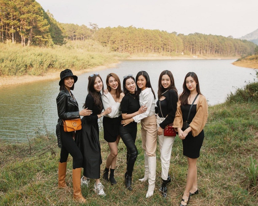 Hoa hậu Thùy Tiên