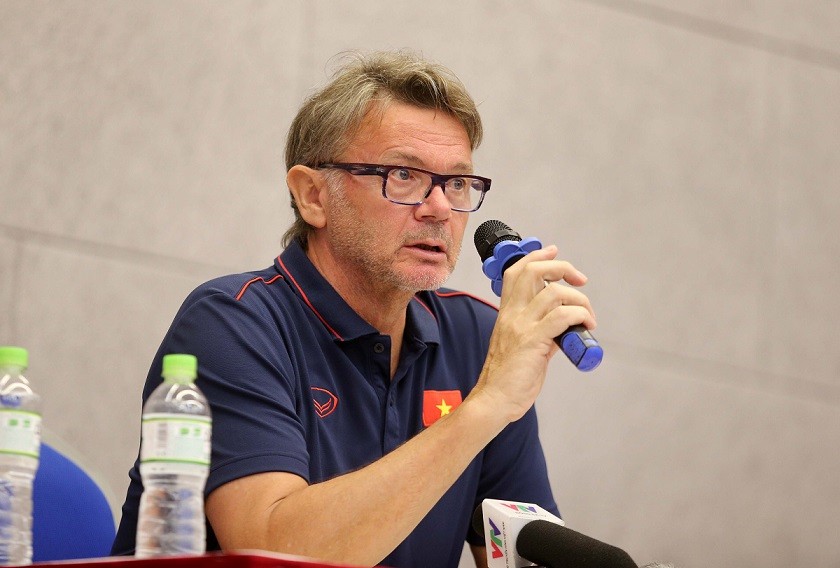 Nhiều khả năng HLV Philippe Troussier sẽ dẫn dắt đội tuyển Việt Nam